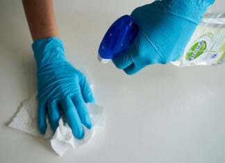 Rękawiczki jednorazowe i środki do dezynfekcji doskonałej jakości