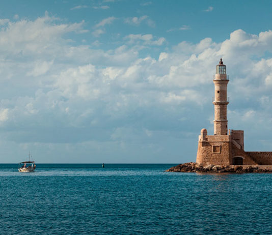 Jakie zalety ma czarter jachtów w Grecji?