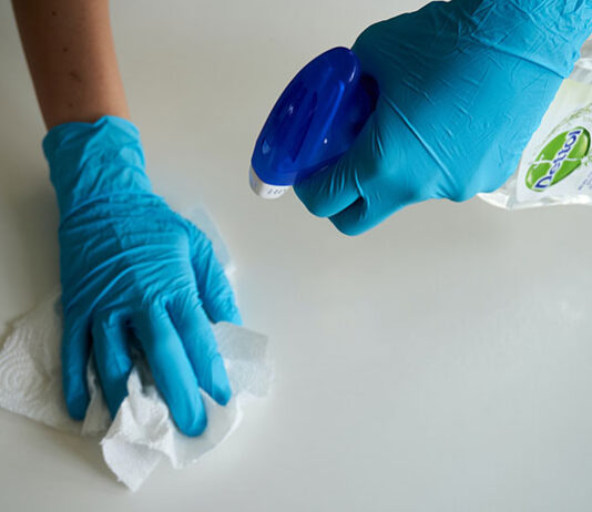 Rękawiczki jednorazowe i środki do dezynfekcji doskonałej jakości