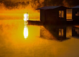 Jaki zapach ma mgiełka Victoria Secret Love Spell? Jaki zapach ma mgiełka Victoria Secret Love Spell?