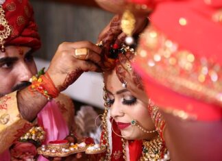 Z czym wymieszać hennę? Z czym wymieszać hennę?