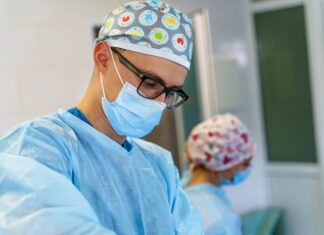 Mezoterapia bezigłowa: Przełom w kosmetyce nieinwazyjnej urządzenie do mezoterapii bezigłowej